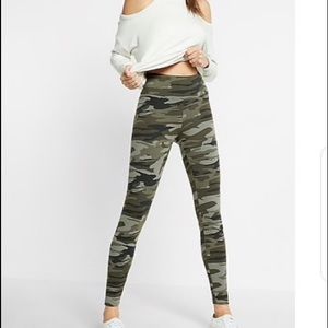 Express Camo Leggings Size XS